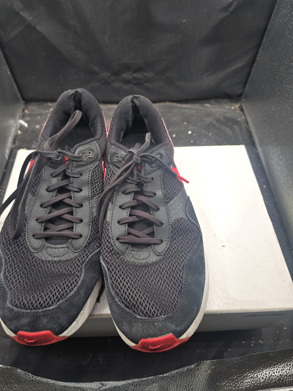 Nike Black‎ and Red Men's Running Sneakers